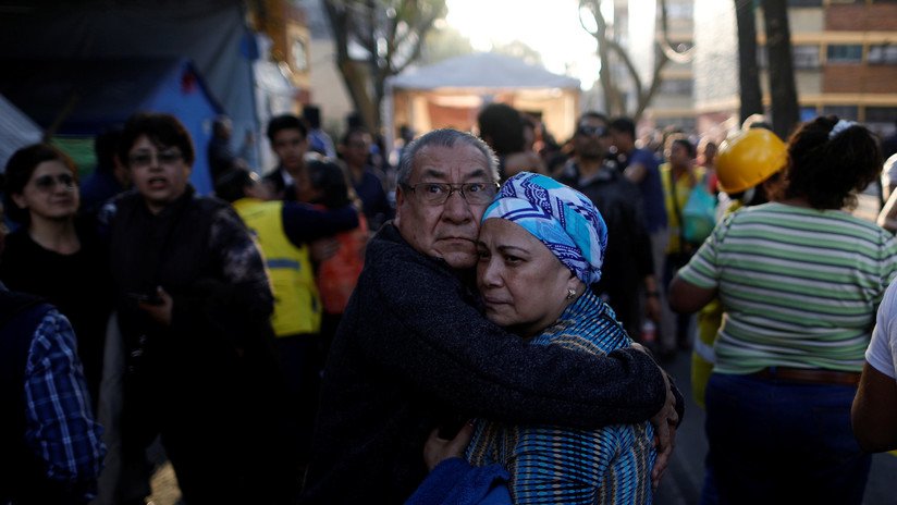 FOTOS, VIDEOS: Se reportan primeros daños tras un fuerte terremoto de 7,2 en México