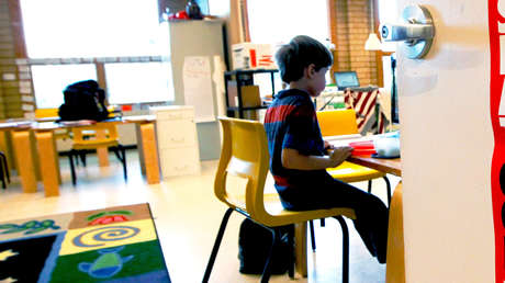 ¿Ves cómo era ser esclavo? Profesora usa alumnos negros como ejemplo en una clase sobre esclavitud