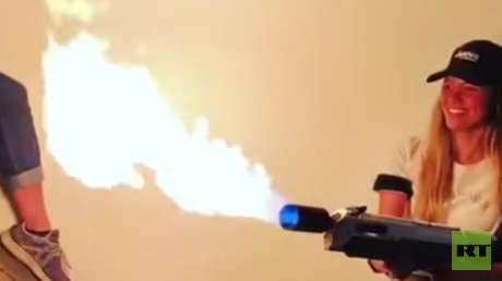 "No lanzallamas": Elon Musk renombra sus 'armas antizombis' por problemas con las aduanas