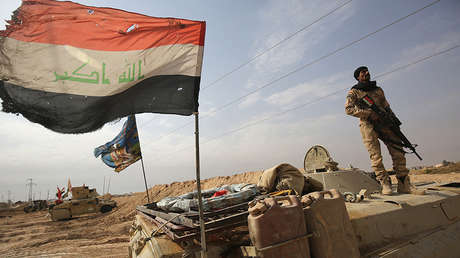 Tropas iraquíes expulsan al Estado Islámico del desierto, cerca de la frontera con Arabia Saudita