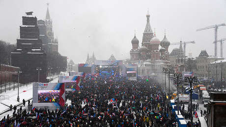 Más de 60.000 personas se congregan en el centro de Moscú para apoyar a los deportistas rusos
