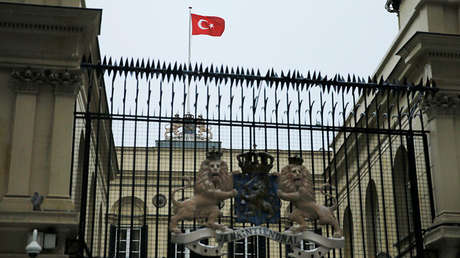 Países Bajos retira a su embajador de Turquía
