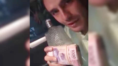 "Salud, pinches asquerosos": Graban a un político mexicano en aparente estado de ebriedad (VIDEO)