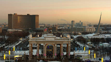 Evacúan un hotel en Moscú por un incendio (VIDEO, FOTO)