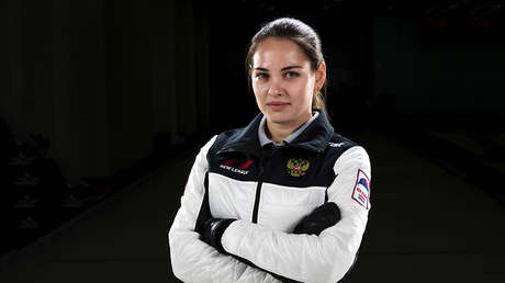 Así es la campeona rusa de curling que enamoró al mundo (FOTOS)