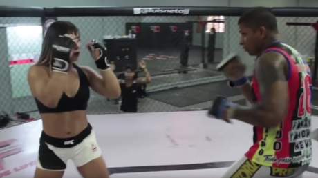 Combate histórico: Mujer transgénero se enfrentará a un hombre en una pelea de MMA (FOTOS)