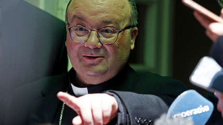 El enviado del papa Francisco a Chile se entrevista con víctimas de abusos sexuales