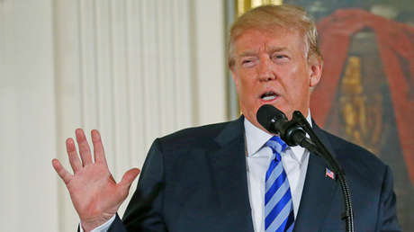 Trump niega haber acosado a una mujer, pero su argumento no convence a usuarios de las redes