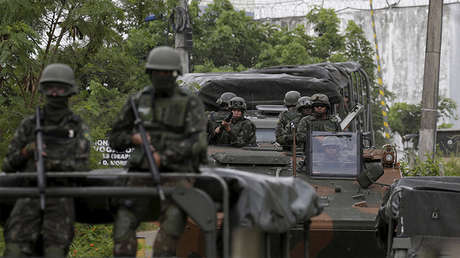 VIDEO: Ofrecen consejos a la comunidad negra de Brasil ante los abusos de las fuerzas militares