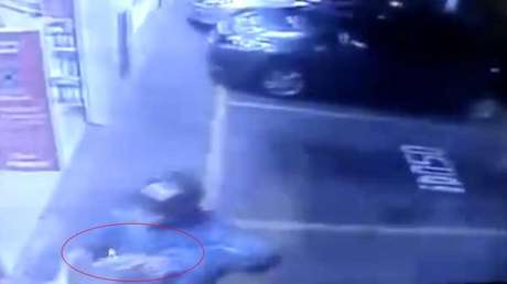 FUERTE VIDEO: Policía militar mata a un ladrón al frustrar un asalto a un comercio en Brasil