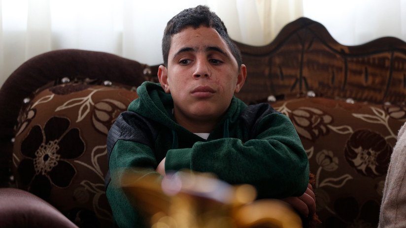 Cómo el Ejército de Israel consigue que un chico que recibe un disparo diga que se cayó de una bici