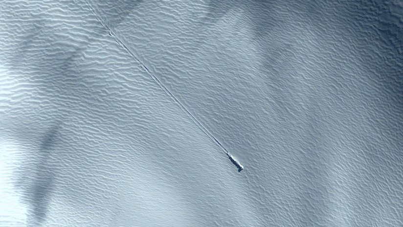 ¿Primero encuentran una 'megaciudad' en Antártida y ahora una nave espacial? (VIDEO)