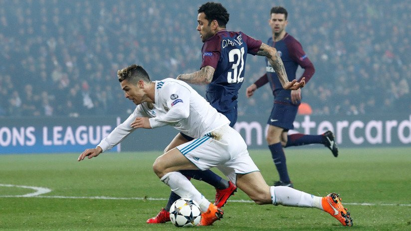 Mocos, manotazos y patadas: Intenso duelo entre Cristiano Ronaldo y Dani Alves (VIDEOS)