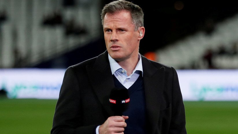 VIDEO: Leyenda del fútbol inglés escupe en el rostro de una menor tras burlas sobre su exequipo