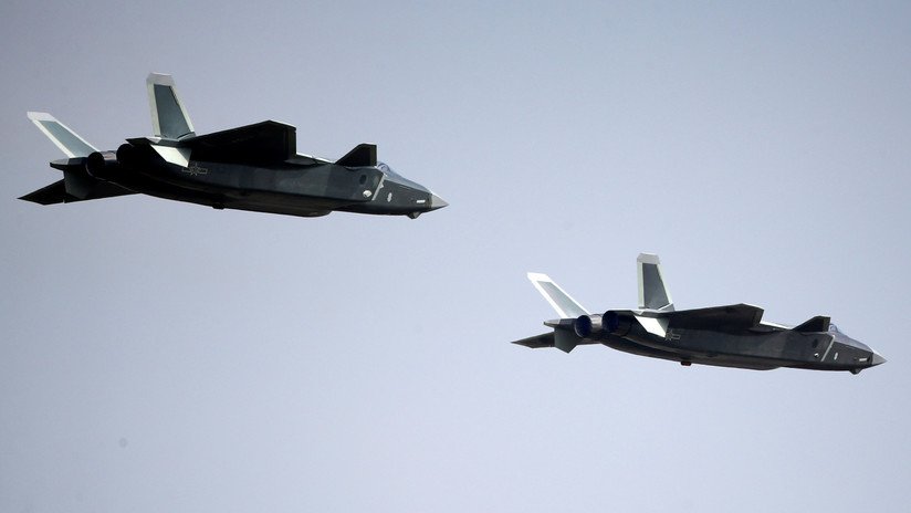 China asegura haber inventado un supermaterial capaz de hacer invisibles los cazas