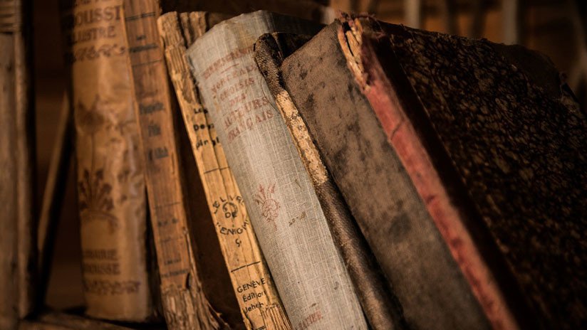 Vendido: Alguien paga una fortuna por una manual de Isaac Newton sobre la piedra filosofal