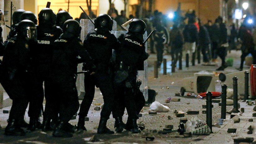 Indignación y polémica por la muerte de un vendedor ambulante senegalés en España