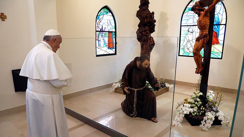 "Crimen contra la humanidad": El papa pide perdón por los católicos que pagan a prostitutas