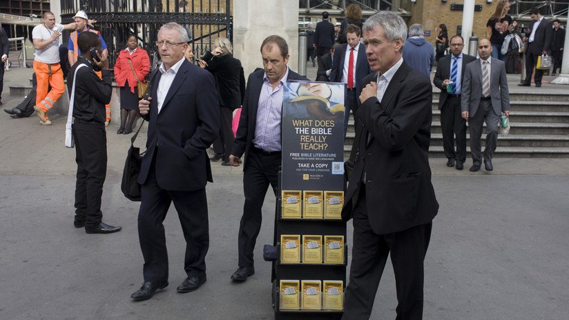 "Estoy horrorizado": Denuncian a los testigos de Jehová por silenciar a sus víctimas de pedofilia