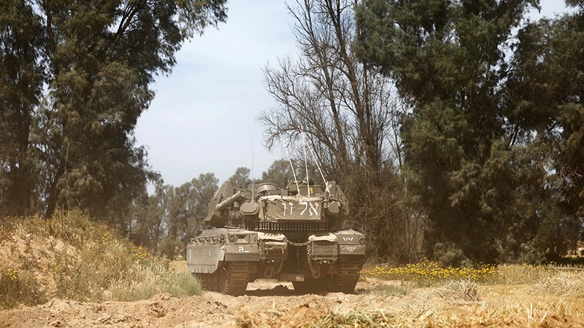 VIDEO: Tanques israelíes disparan contra unos palestinos en la frontera de Gaza