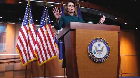 Una líder demócrata condena el arresto de inmigrantes sin papeles en EE.UU.