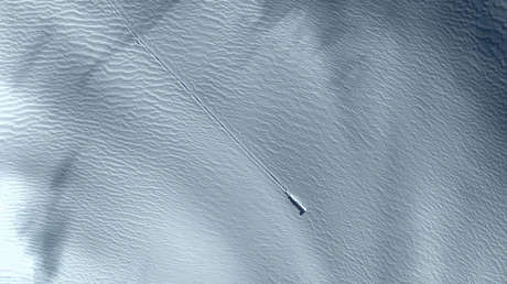 ¿Primero encuentran una 'megaciudad' en Antártida y ahora una nave espacial? (VIDEO)