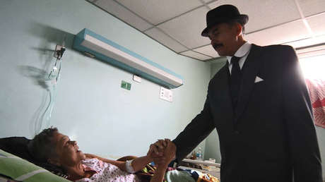 El 'santo' venezolano que camina por las calles de Caracas