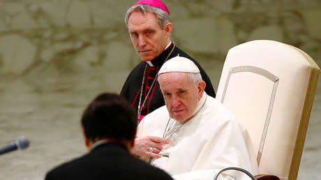 El papa Francisco firma el decreto con el que se beatificará al arzobispo salvadoreño Óscar Romero 