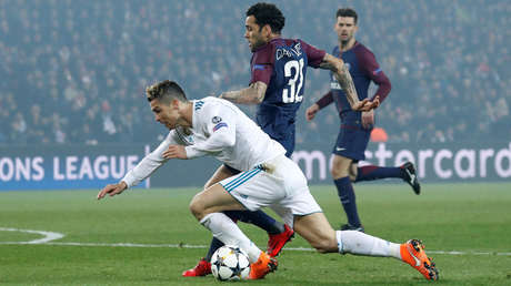 Mocos, manotazos y patadas: Intenso duelo entre Cristiano Ronaldo y Dani Alves (VIDEOS)