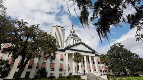 Florida aprueba la ley que impide al estado hacer negocios con Venezuela