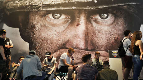 Trump explica el peligro de los videojuegos con escenas de una matanza virtual en un aeropuerto ruso