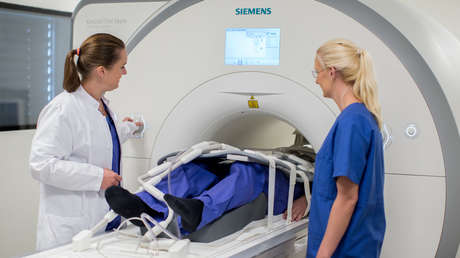 ¿Tiene 'la cabeza hueca'? Médicos hallan aire comprimido entre los sesos en un paciente