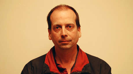 Arrestan en EE.UU. a un entrenador de gimnasia pedófilo que filmaba a niños en el baño de su club