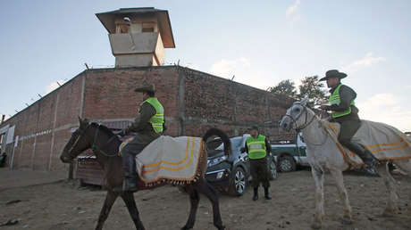 FOTOS IMPACTANTES: Seis presos murieron durante un megaoperativo policial en una cárcel de Bolivia