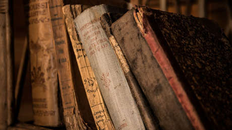 Vendido: Alguien paga una fortuna por una manual de Isaac Newton sobre la piedra filosofal