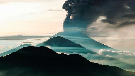 Captan por primera vez el sonido de un trueno volcánico (AUDIO)