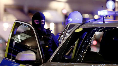 VIDEO: Un británico descontento estrella su coche contra una discoteca y hiere a 13 personas