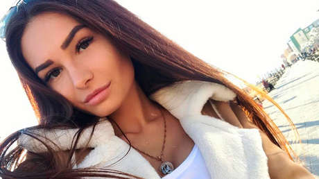 Una modelo escapa de un agresor en Dubái saltando de un sexto piso 