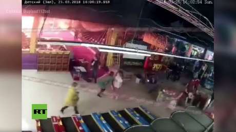 VIDEO: Los primeros minutos del incendio en el centro comercial ruso