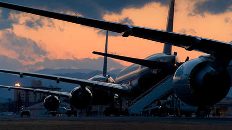 VIDEO: Dos aviones con pasajeros a bordo chocan en un aeropuerto de Israel