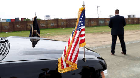 Las dos opciones que contempló Trump en consultas privadas para costear el muro con México