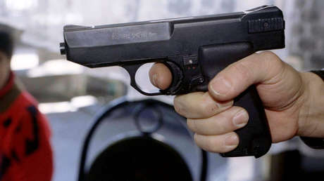 Fin a 'El terror de los migrantes': Detienen a un vendedor de armas de 'defensa' contra extranjeros