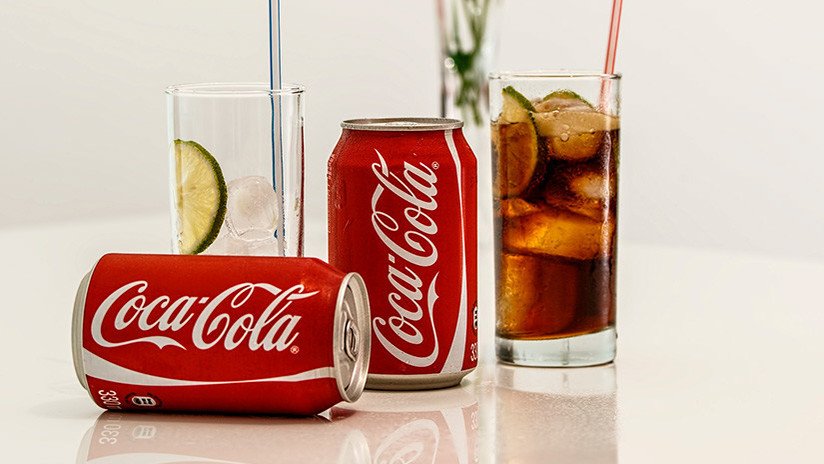 VIDEO: Hallan esta criatura en una botella sellada de Coca-Cola en Argentina 