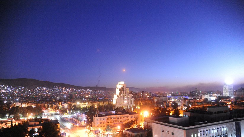 Damasco: "El bombardeo de EE.UU. pretendía borrar pruebas del supuesto ataque químico en Duma"