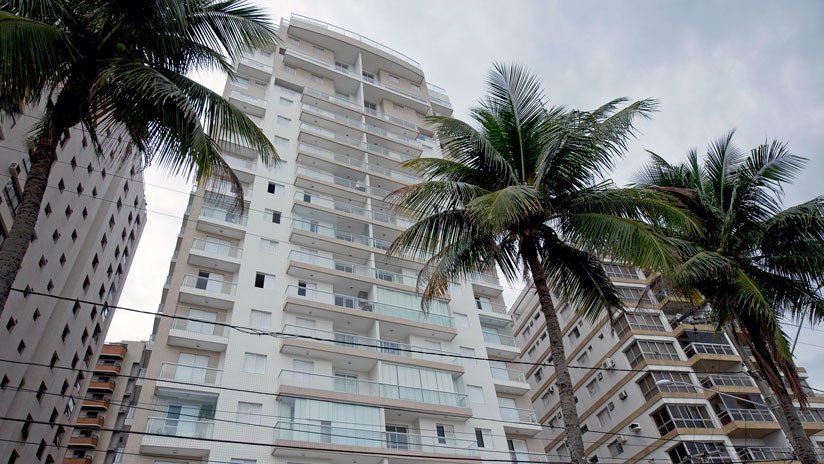 "Si es de Lula es nuestro": Movimientos sociales ocupan el tríplex de São Paulo (FOTOS)