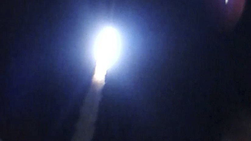 Arabia Saudita intercepta un misil balístico lanzado por milicias hutíes