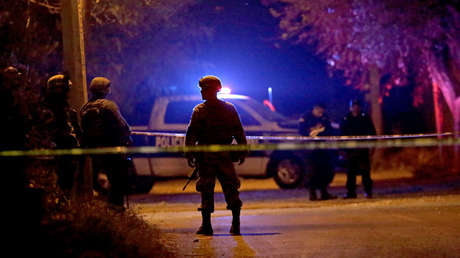 Filman el instante en que un sicario dispara a quemarropa a cuatro personas en México