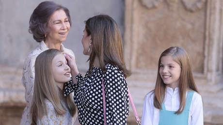 ¿Discordia real en España?: Letizia evita que Sofía se fotografíe junto a sus nietas 