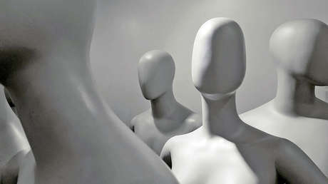 VIDEO: Un maniquí 'vigila' el tráfico en Argentina