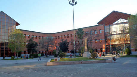 El rector desmiente a la presidenta de Madrid: "No se puede confirmar la defensa del máster"